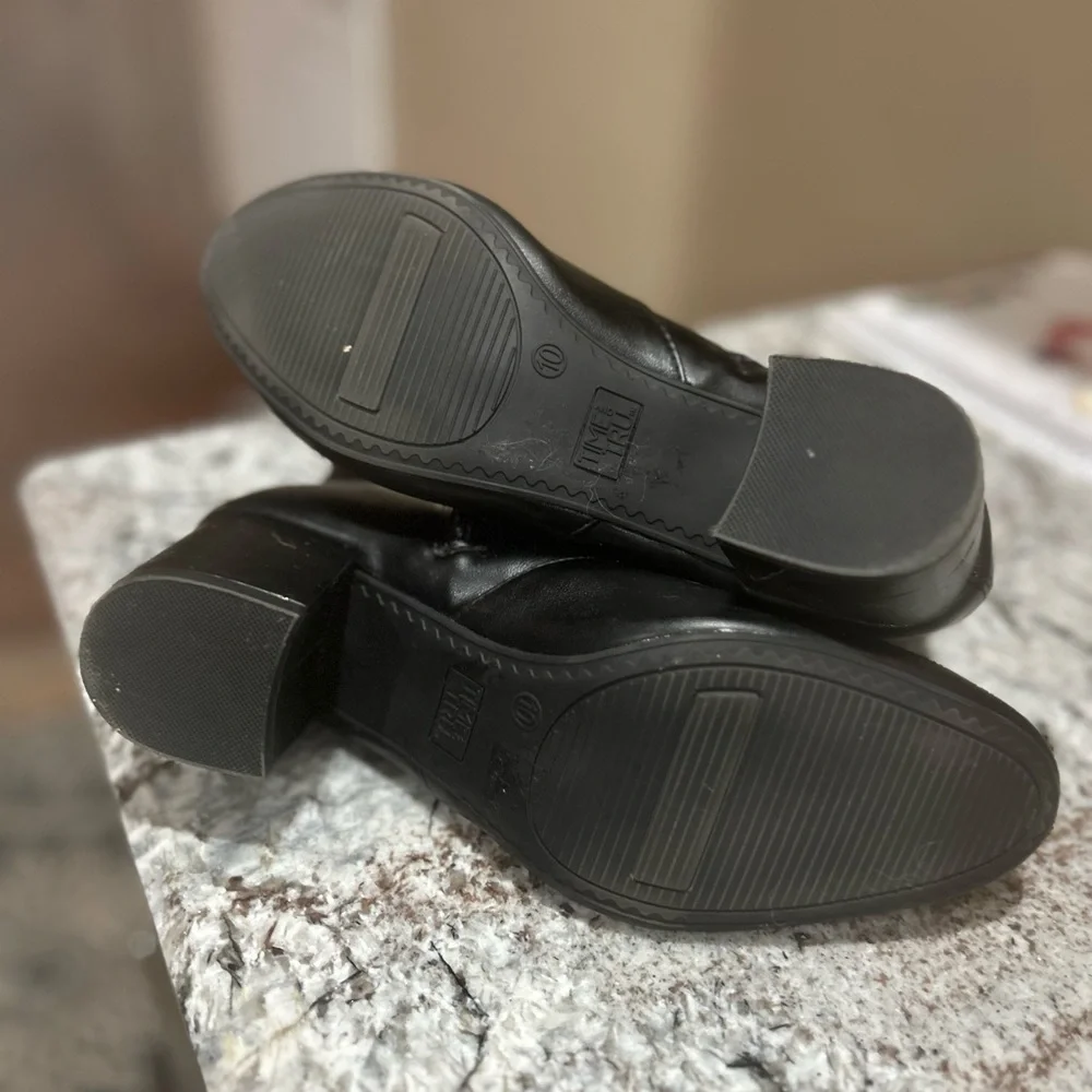 Black high heel boots - Picture 5 of 5